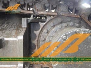 Máy xúc đào Hitachi ZX225USR-3 bánh xích guốc sắt 3